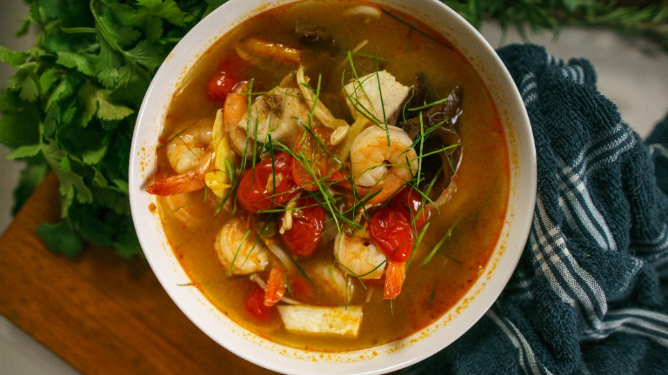Quick & Easy Tom Yum Soup — Interactive video experience