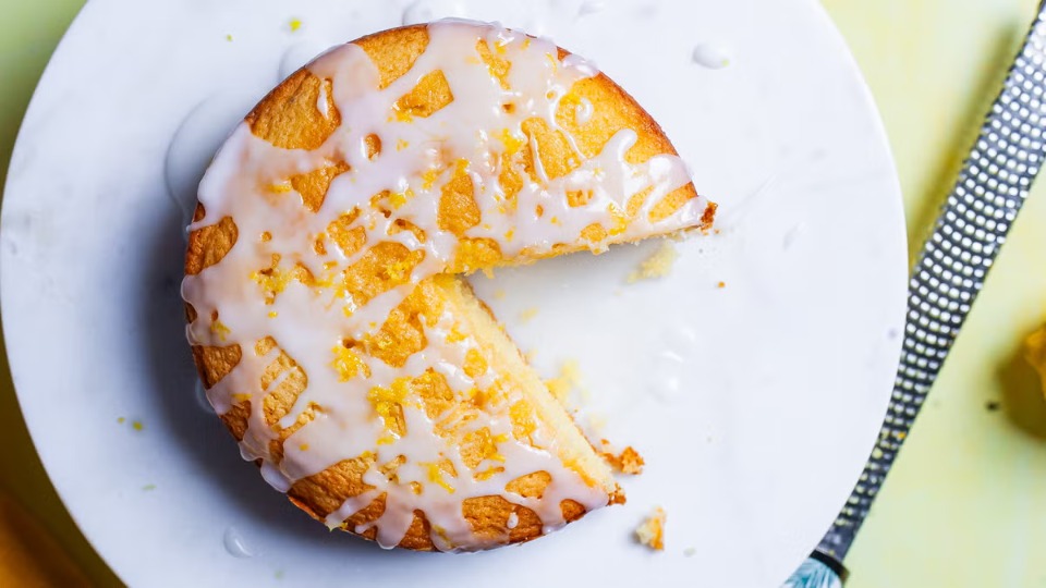 Air Fryer Lemon Drizzle Cake - Recipe — Instance — Interactive video experience