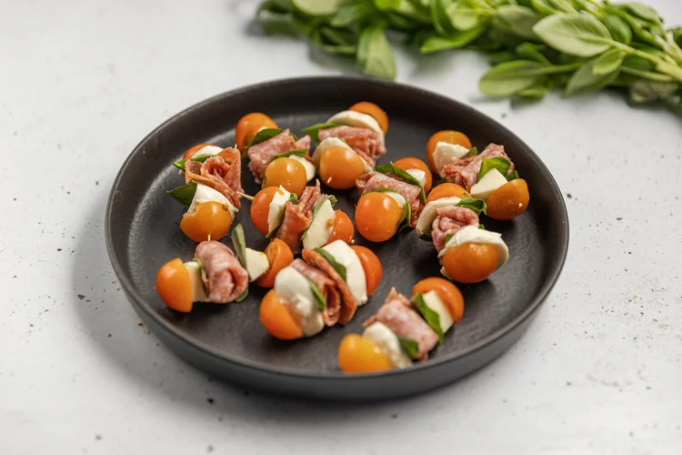 Salami Roses — Interactive video experience